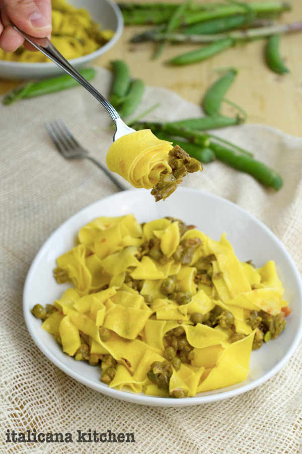 Tagliatelle with asparagus and peas