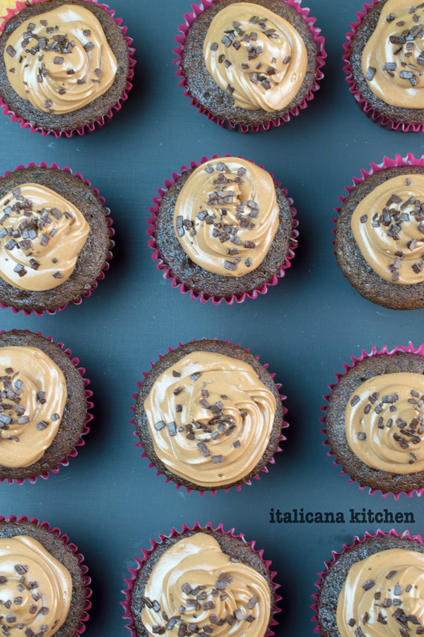 chocolate-cupcakes-with-nutella-cream-cheese-frosting-3