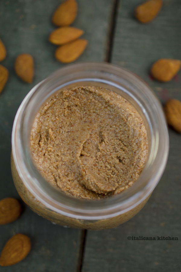 Recipe-How-to-Make-Homemade-Almond-Butter