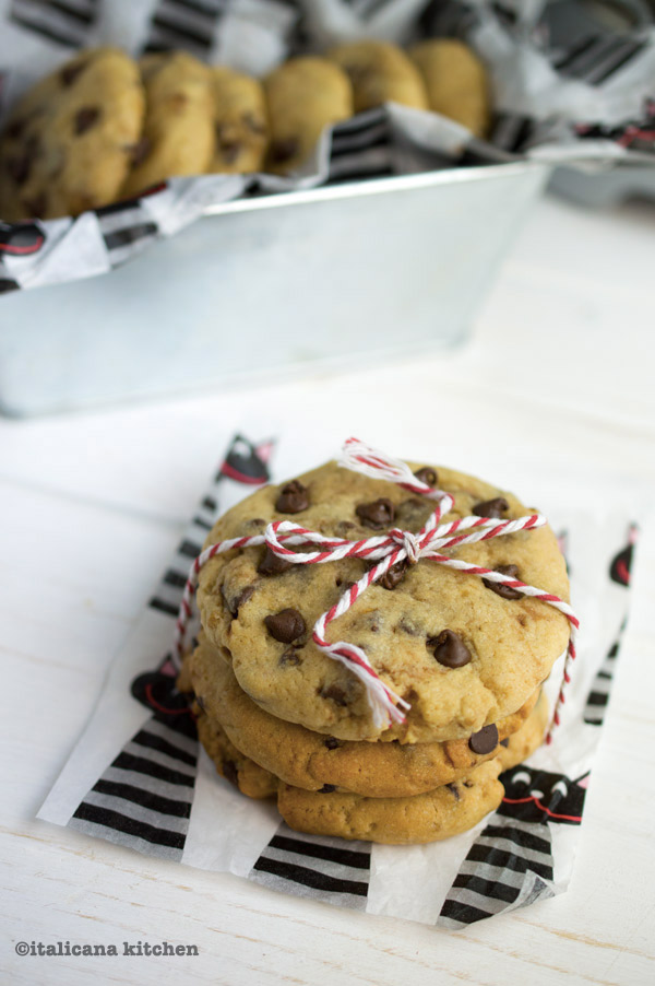 salted-dark-chocolate-chip-cookies-3a