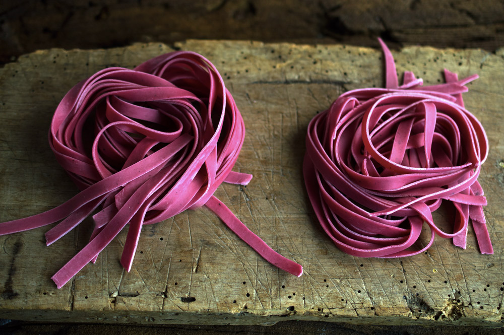 beet-colored-pasta-2