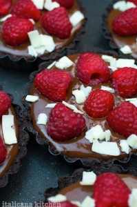 No-Bake Chocolate and Raspberry Tartlets