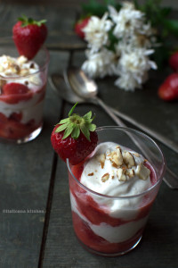 Strawberry Parfait with Greek Yogurt and Caramelized Almonds