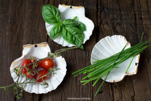 Baked Rockfish with Tomato and Basil Sauce