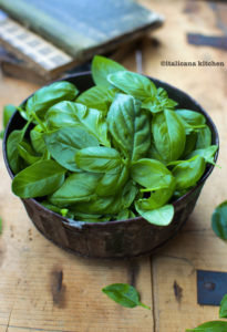 homemade-pesto-alla-genovese