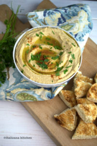 tips-for-the-perfect-blender-hummus