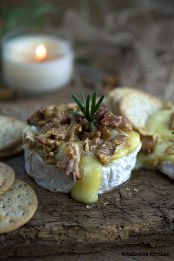 Easy Baked Brie 